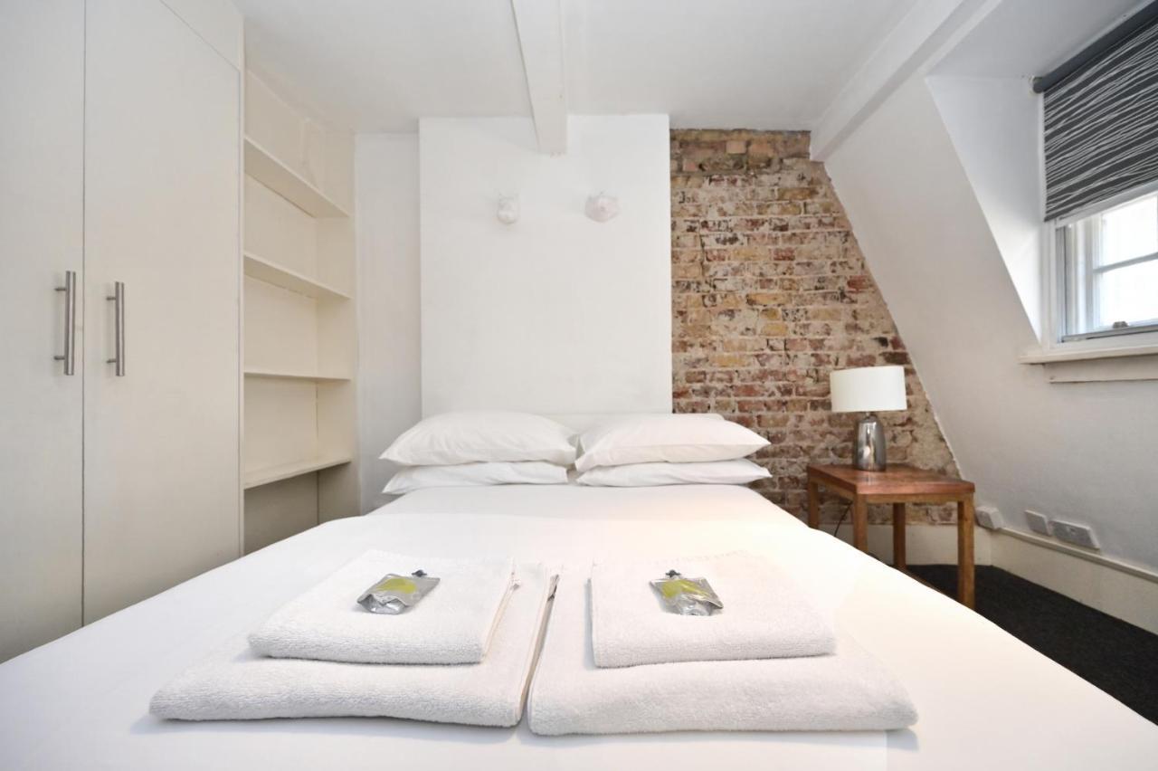 Soho, Piccadilly & Chinatown - Two Bedroom & Two Double Beds Apartment Londen Buitenkant foto