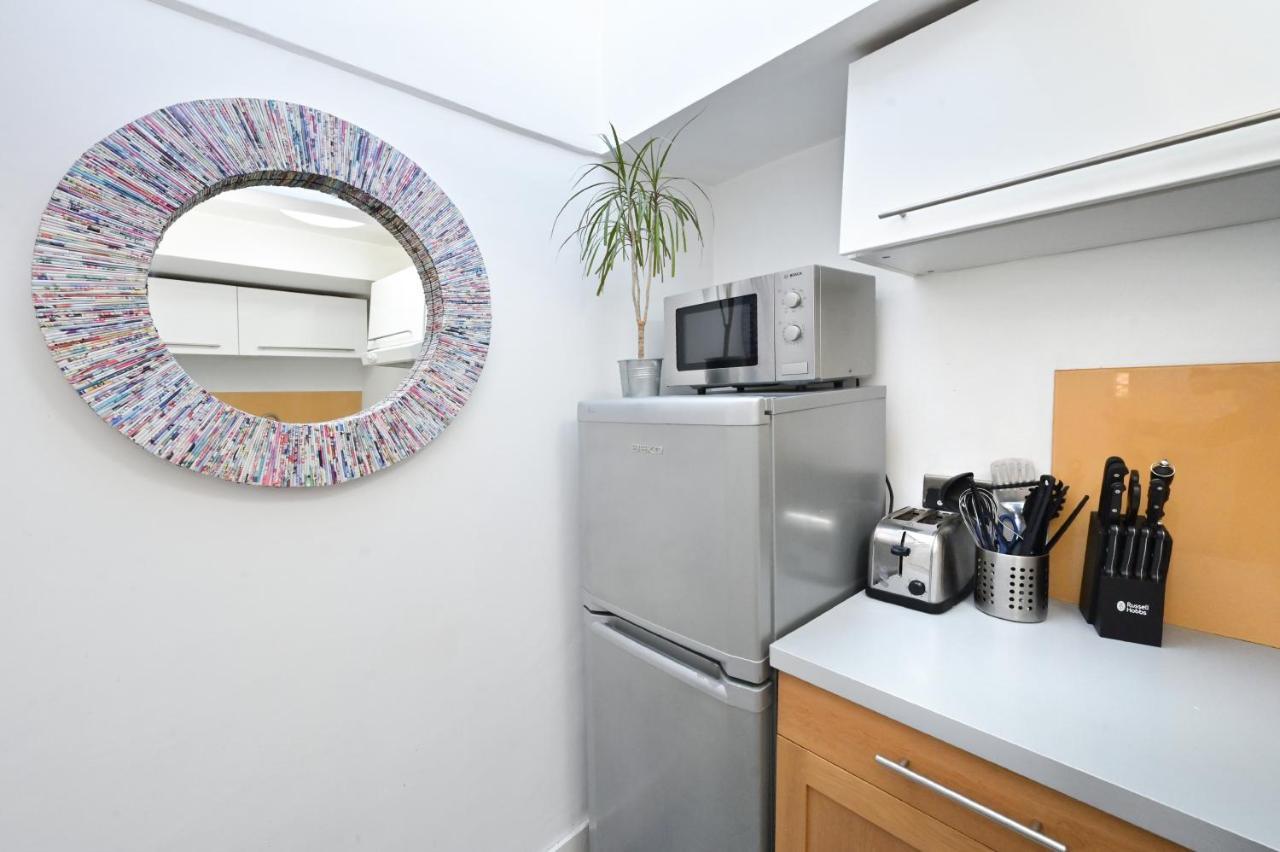 Soho, Piccadilly & Chinatown - Two Bedroom & Two Double Beds Apartment Londen Buitenkant foto
